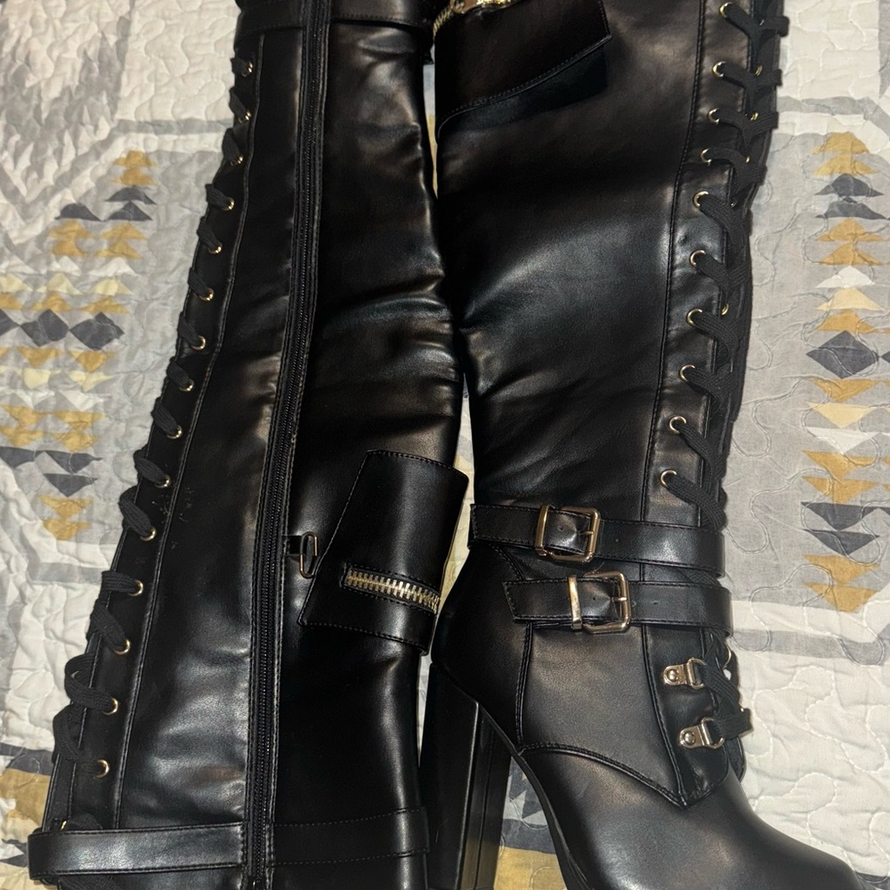 Black Knee-High Lace-Up Boots